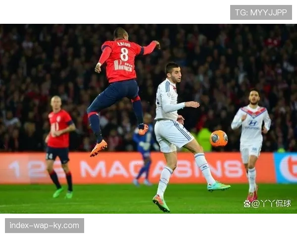 斯特拉斯堡高位逼抢压制里昂 终结十三连胜展现战术执行力